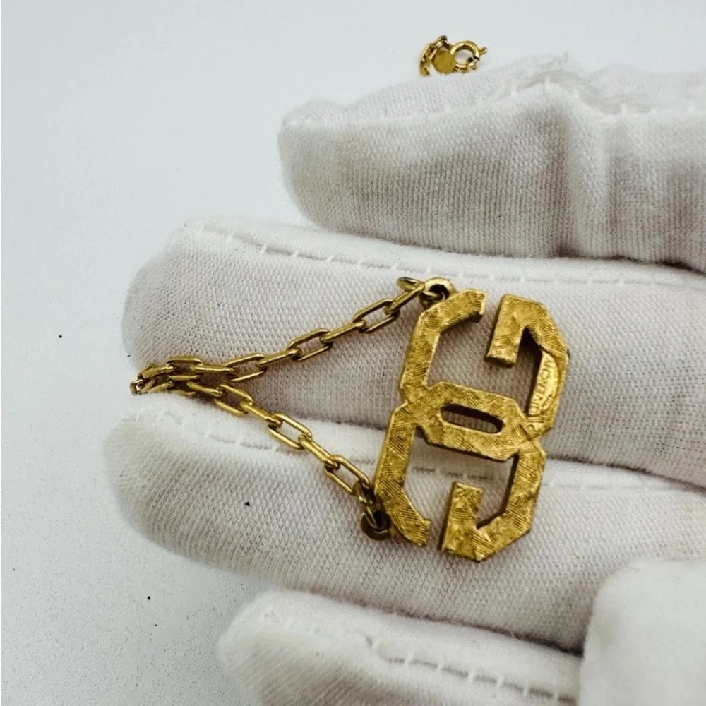 Givenchy Vintage GG Gold Chain Necklace 15” - Picture 2 of 9